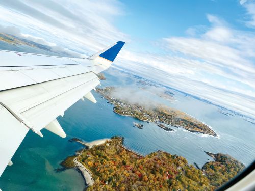 Scenic airplane picture